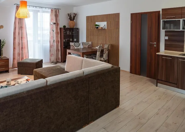 Feel Tatras View Apartment Next To Black Stork Golf Appartement *